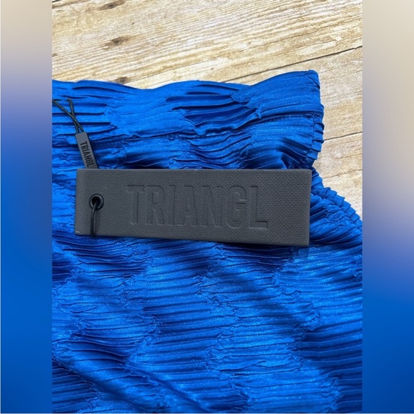 NWT Triangl Celeste Shorts in Seren Blue - Picture 7 of 7